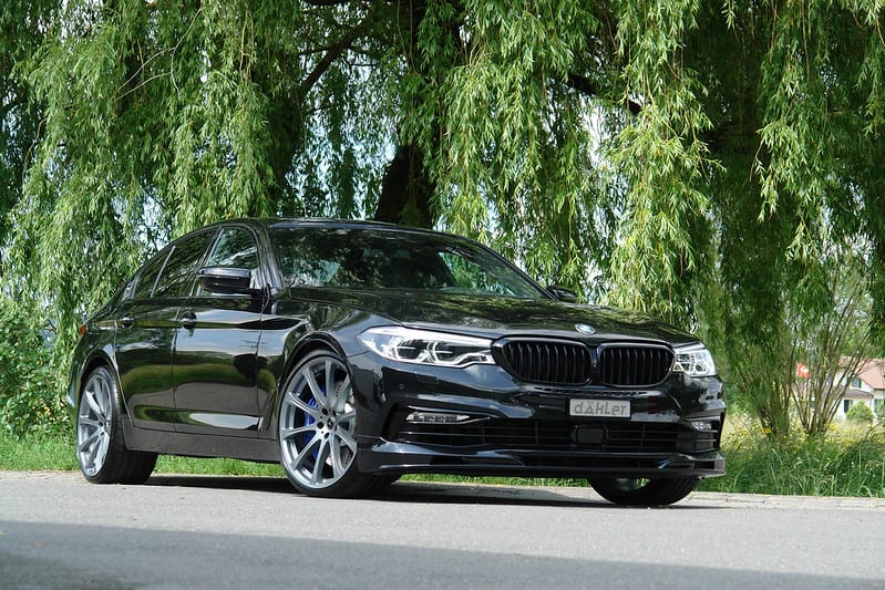 dAHler Complete Wheel and Tire Set for THE 5 – BMW 5 series Sedan G30